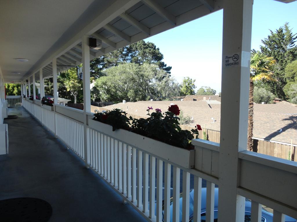 Fisherman'S Cove Inn Monterey Exterior photo